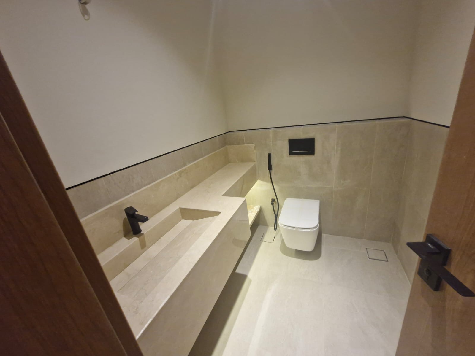 **Luxury Villa for Rent in Rital Ewan District, Roshan Front 🏡**